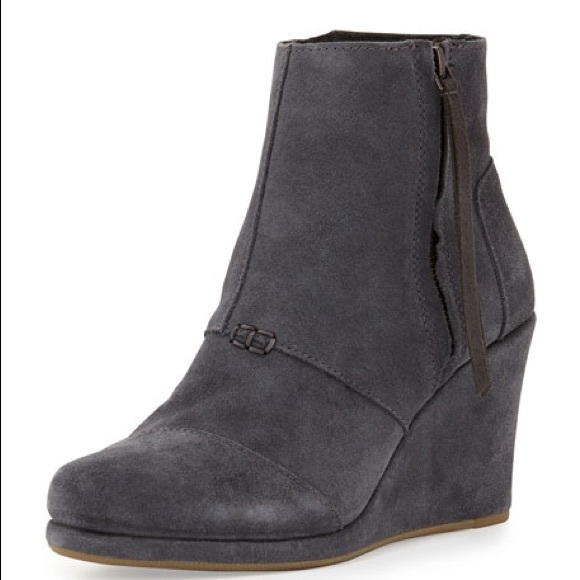 Toms Shoes - TOMS SUEDE WEDGE BOOTIE IN DARK GRAY SIZE 6